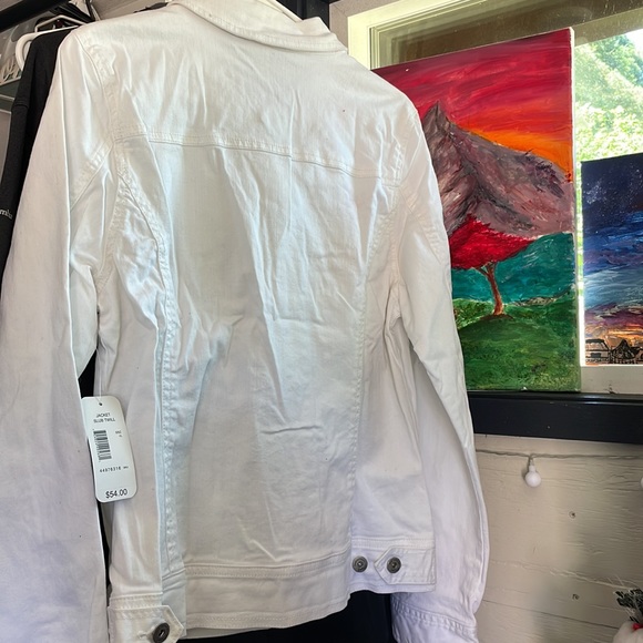 White jean jacket - Picture 5 of 5